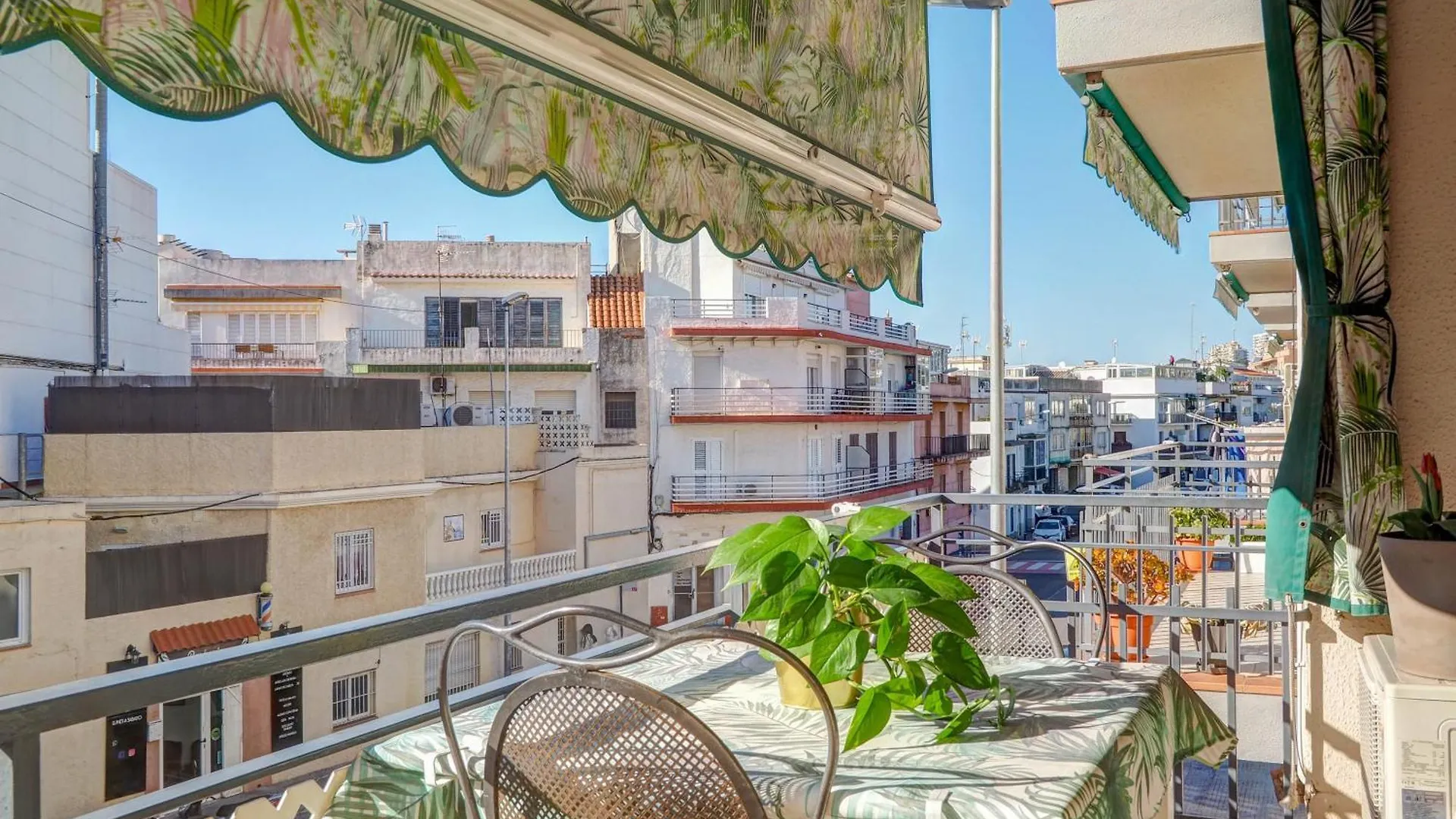 Le Blanc Apartment By Hello Homes Sitges